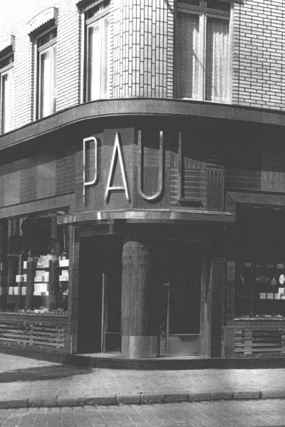 history_1953-Devanture-PAUL_2